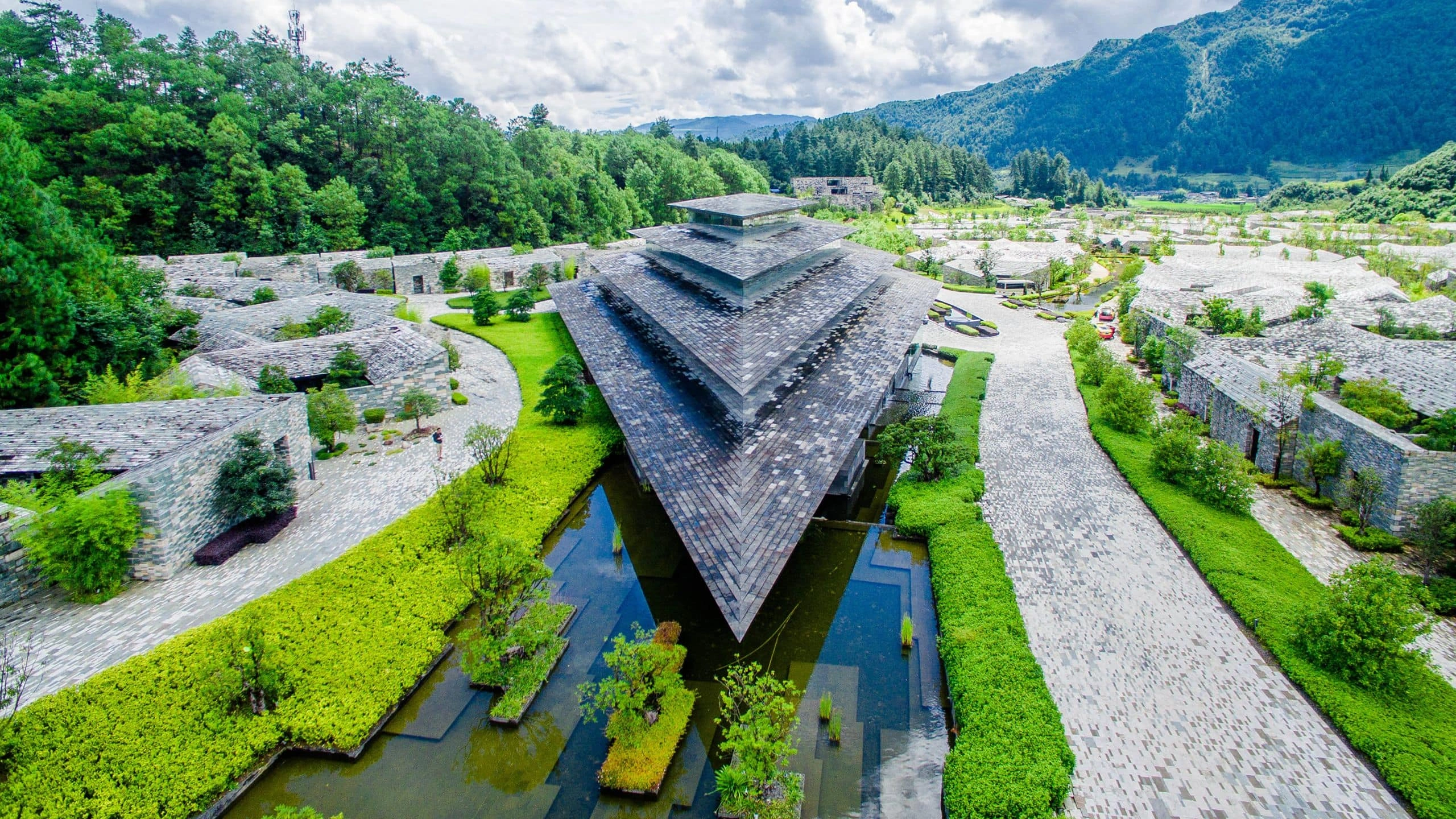 海角网温泉度假酒店全景鸟瞰图